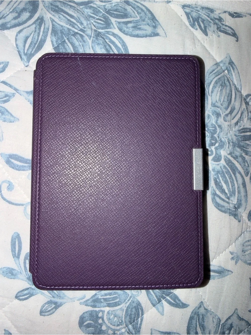Amazon Kindle Paper white E-Reader with Purple Cover (7th Generation)
